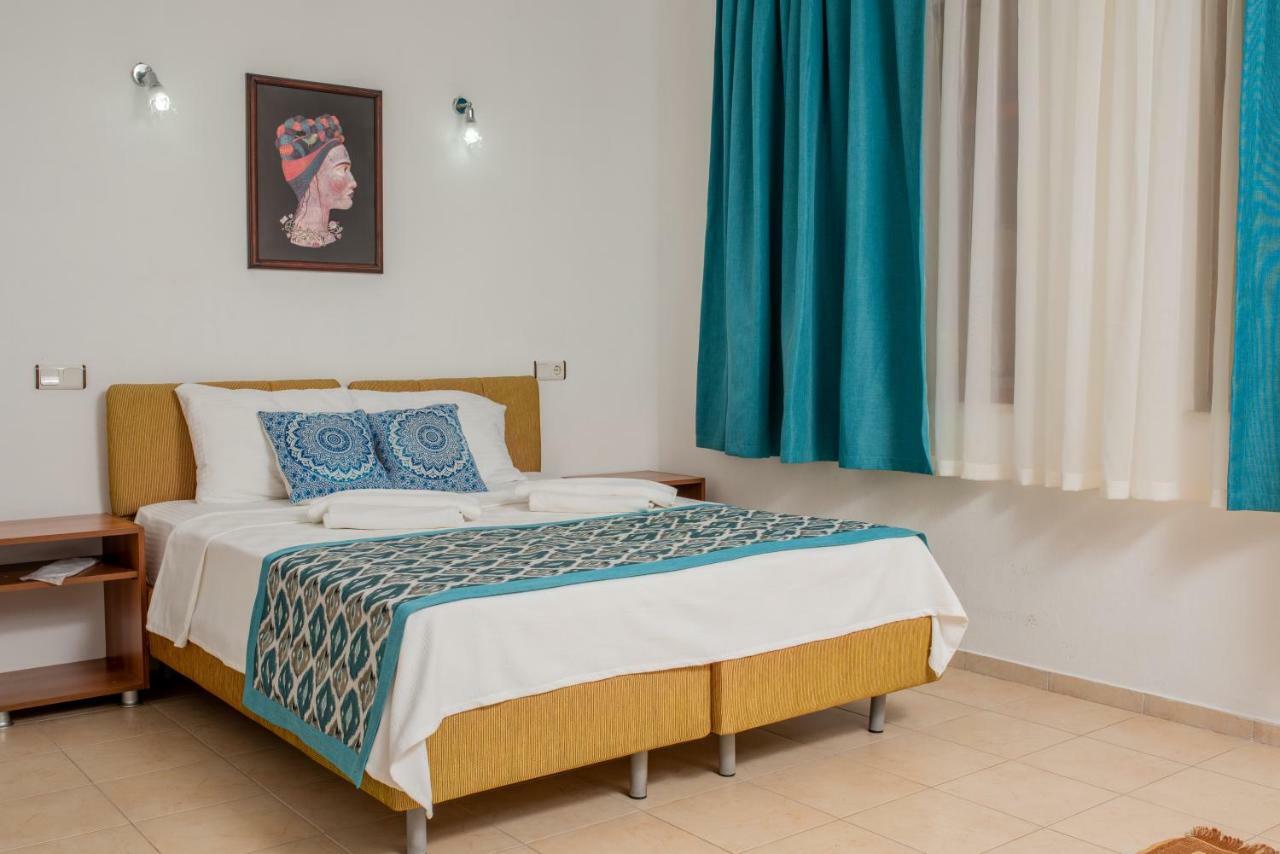 San Simon Hotel Чирали Екстериор снимка
